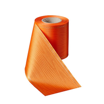 Präge-Moiré Terracotta mit Z-Ranke Goldrand